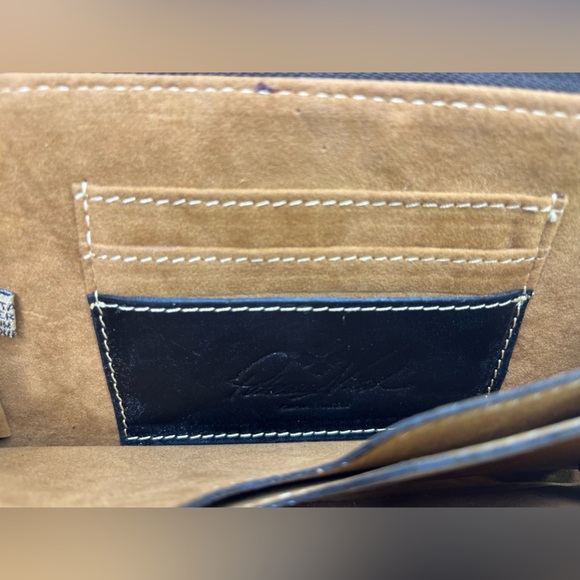 Patricia Nash Wristlet Zipper Wallet Black Rose Floral Tooled Embossed Leather - Picture 10 of 10